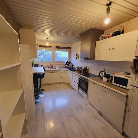 Rum i privatbostad 14 Allee Du Gacet *