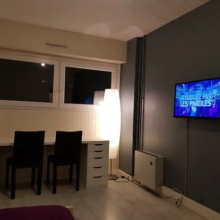 Rum i privatbostad 14 Allee Du Gacet *